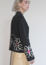 Load image into Gallery viewer, Giacca ricamo fiori MOSCHINO
