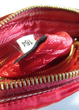 Load image into Gallery viewer, Borsa nylon PRADA
