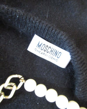 Load image into Gallery viewer, Maglione collane MOSCHINO
